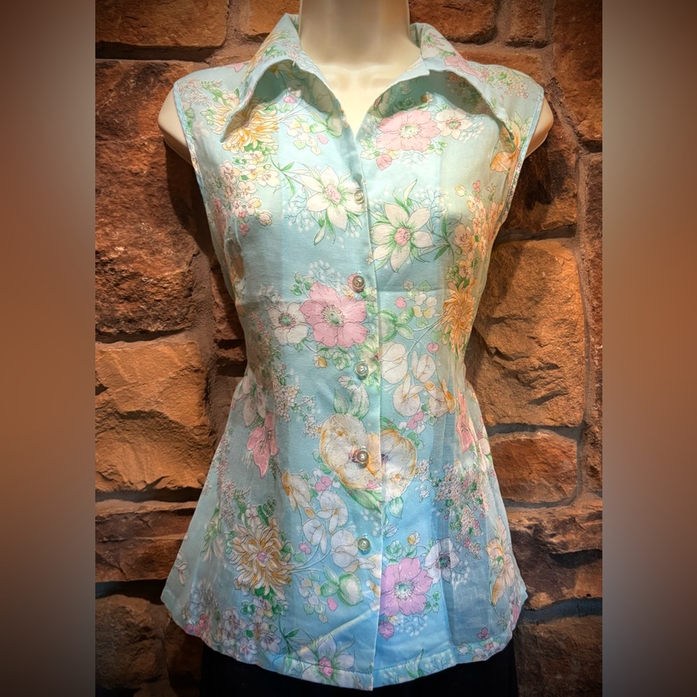 Vintage 60’s Judy Bond Floral, Sleeveless, Button Up, Sheer Blouse